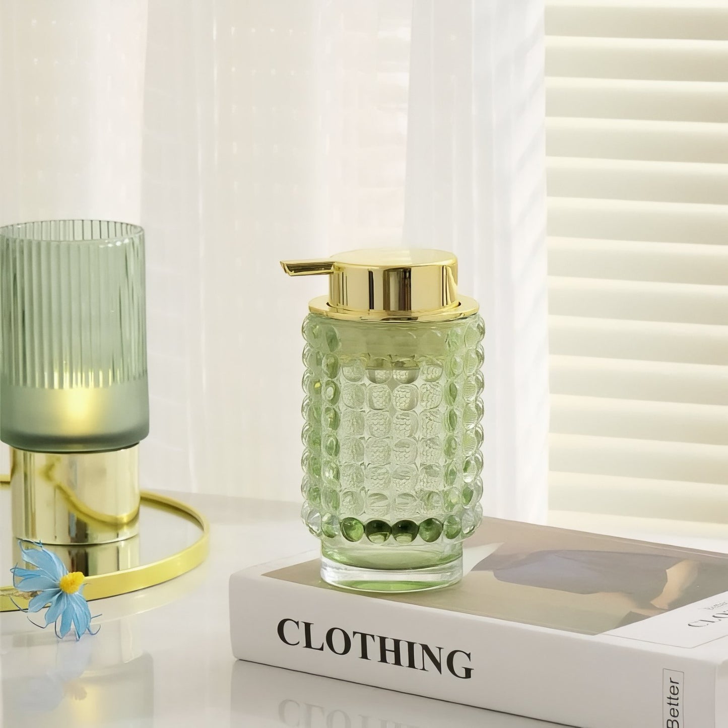 Distributeur De Savon En Verre Couvercle Doré