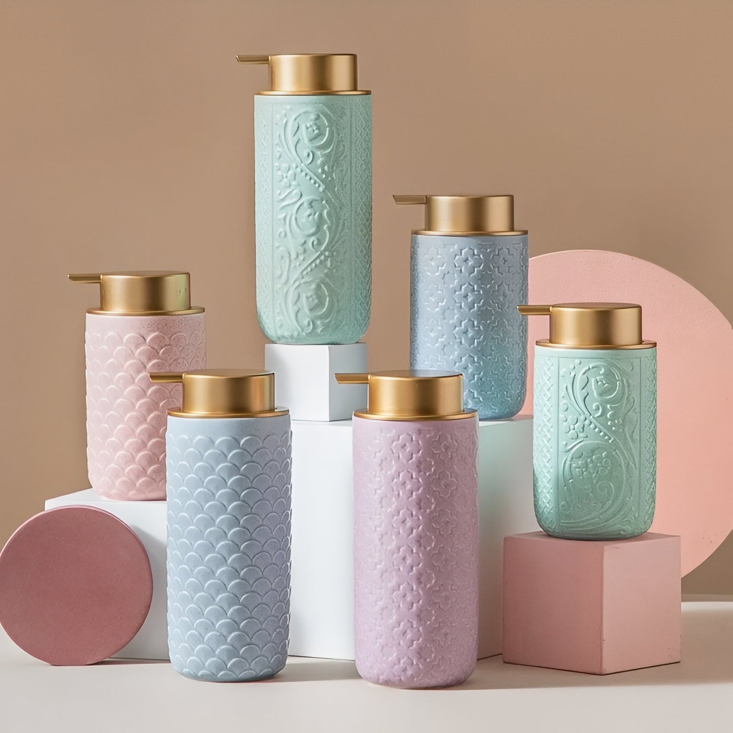 Distributeurs de Savon en Résine Texturée - Design Élegant et Moderne