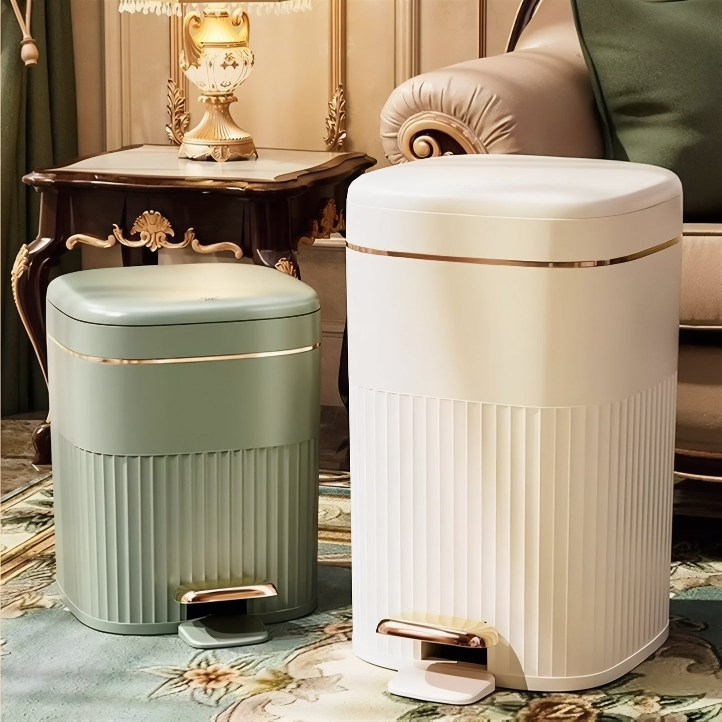 Poubelle De Luxe Avec Pédale En Métal