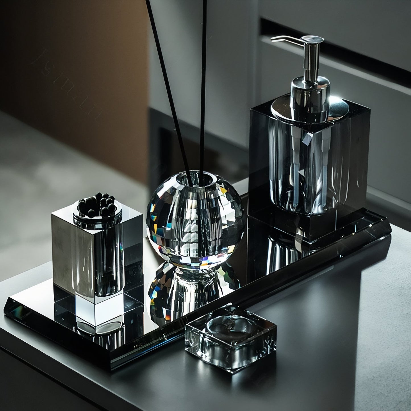 Accessoires De Salle De Bain Luxe En Cristal Noir Et Reflets Brillants