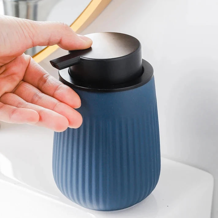 Kit Accessoires Salle De Bain Bleus En Céramique Minimaliste