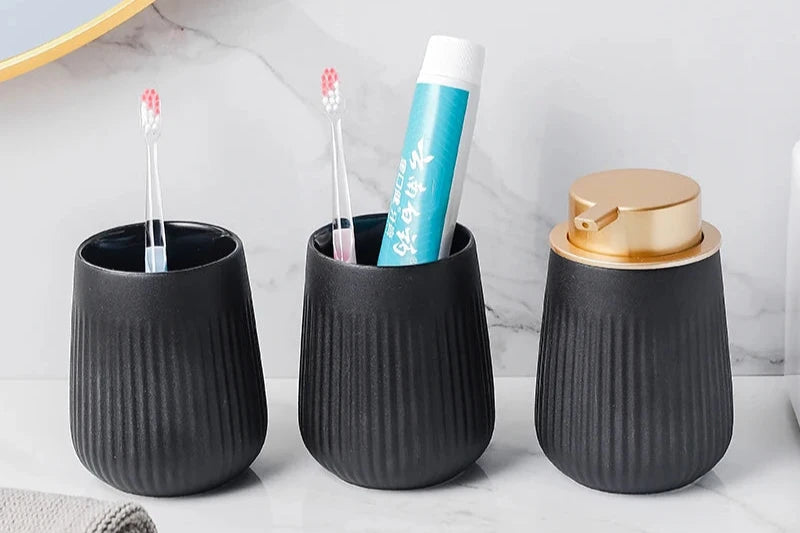 Kit Accessoires Salle De Bain Bleus En Céramique Minimaliste