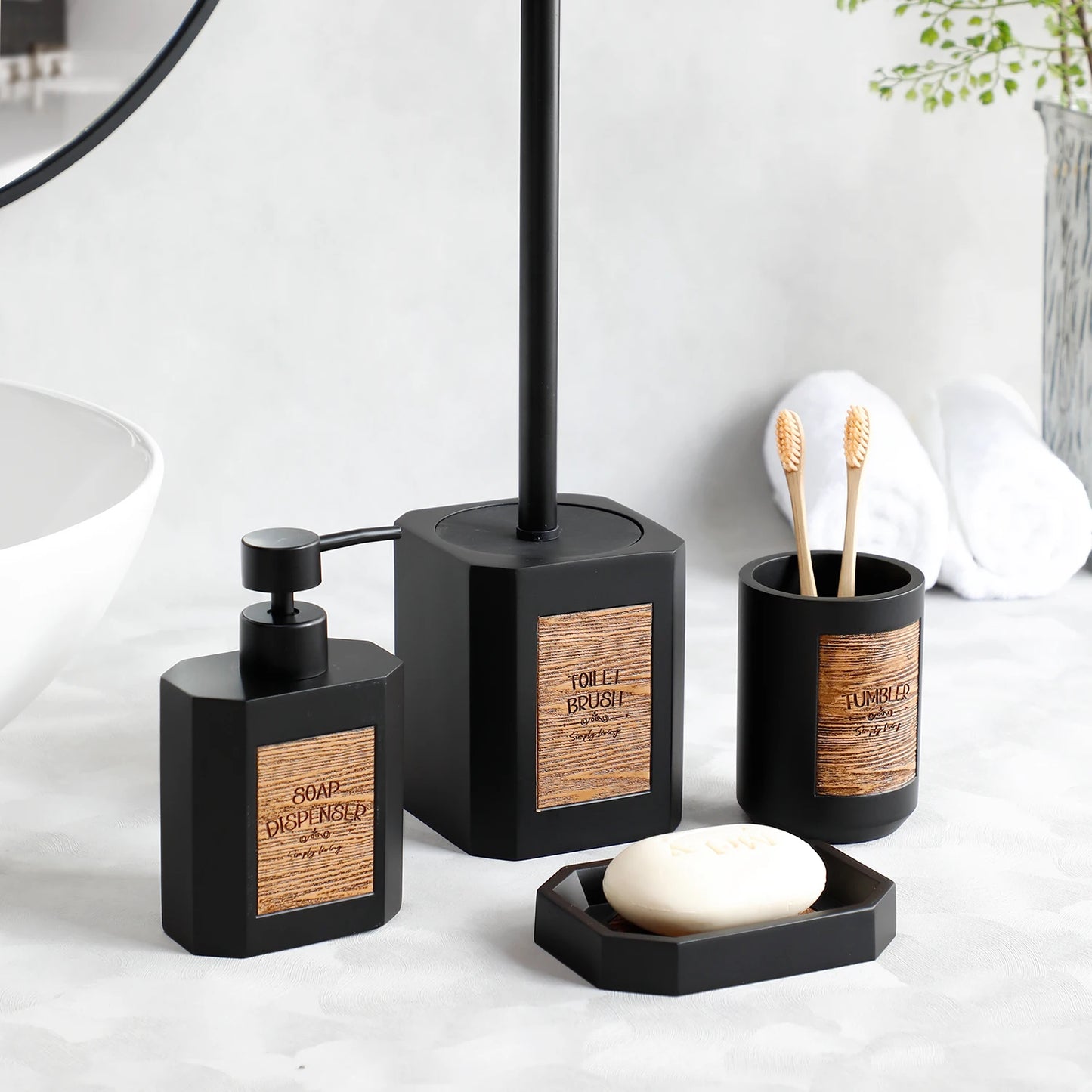 Kit Accessoires Toilettes Noir et Marron