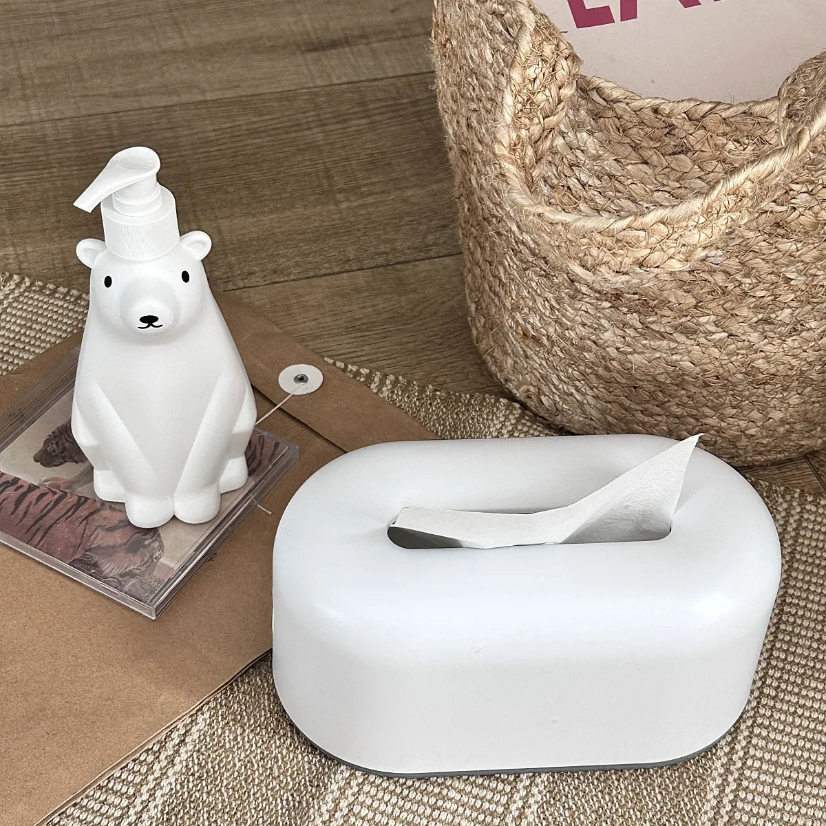 Distributeur De Savon En Plastique Et Forme D'Our
