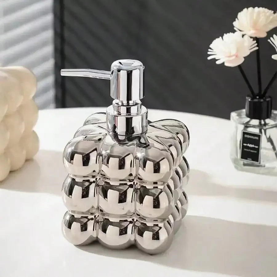 Distributeur De Savon Moderne En Relief - Design Bulles Chromées Et Céramique Éclatante 300ml
