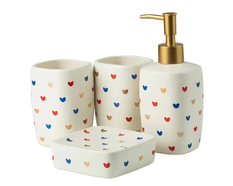 Kit Accessoires Salle de Bain Blanc et motif Coeur