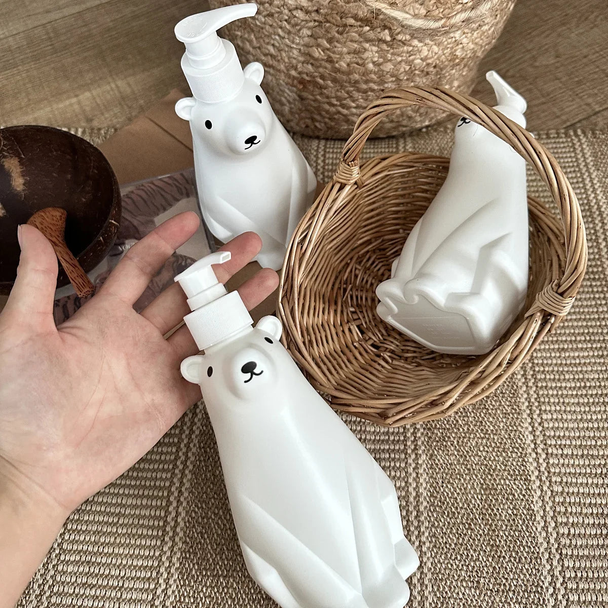 Distributeur De Savon En Plastique Et Forme D'Our