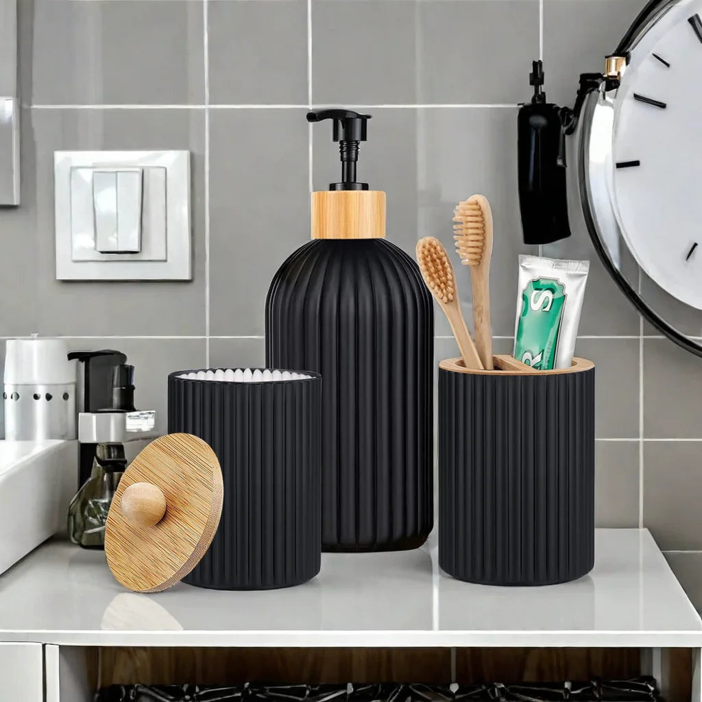Kit Accessoires Salle De Bain Noir Épuré Avec Détails En Bambou