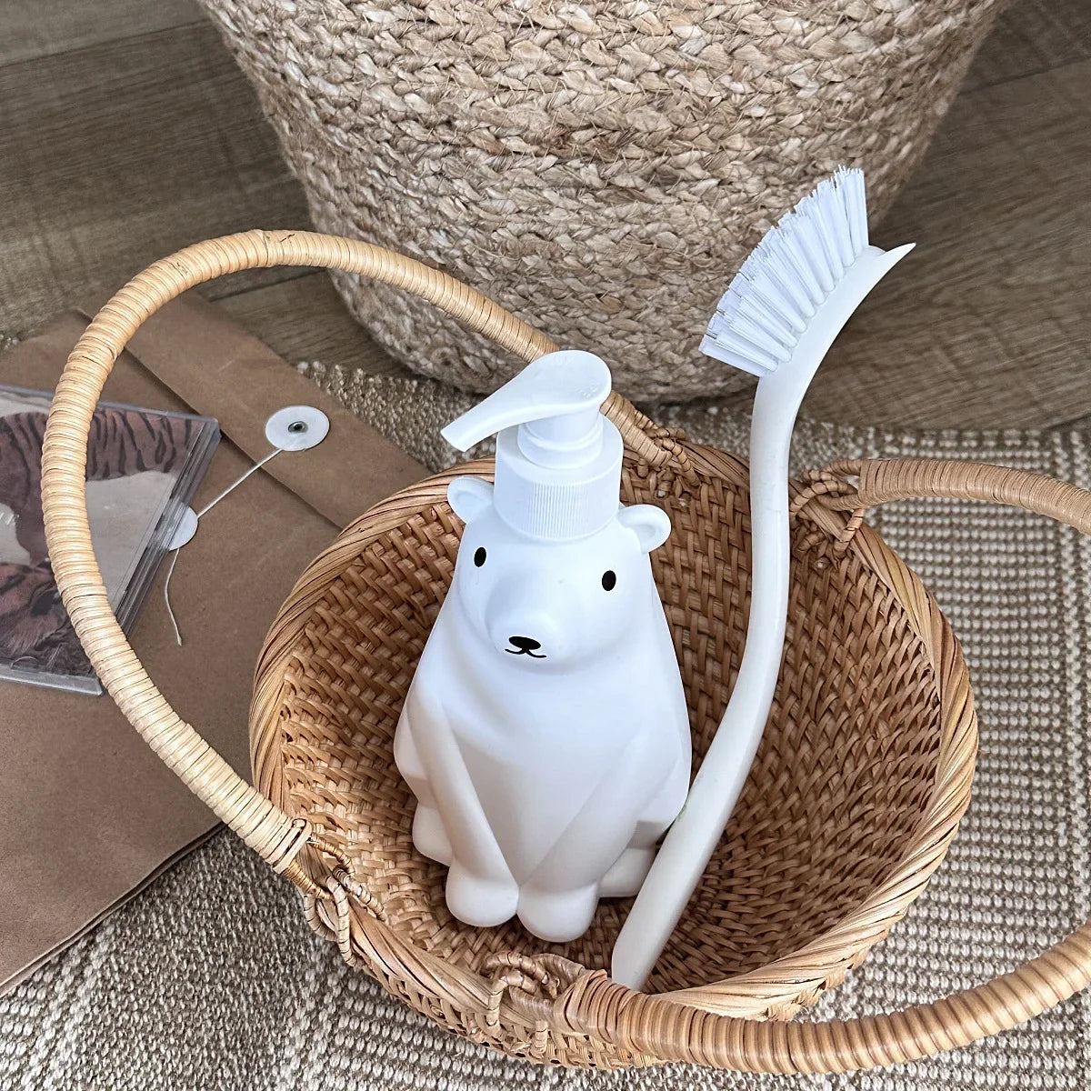 Distributeur De Savon En Plastique Et Forme D'Our