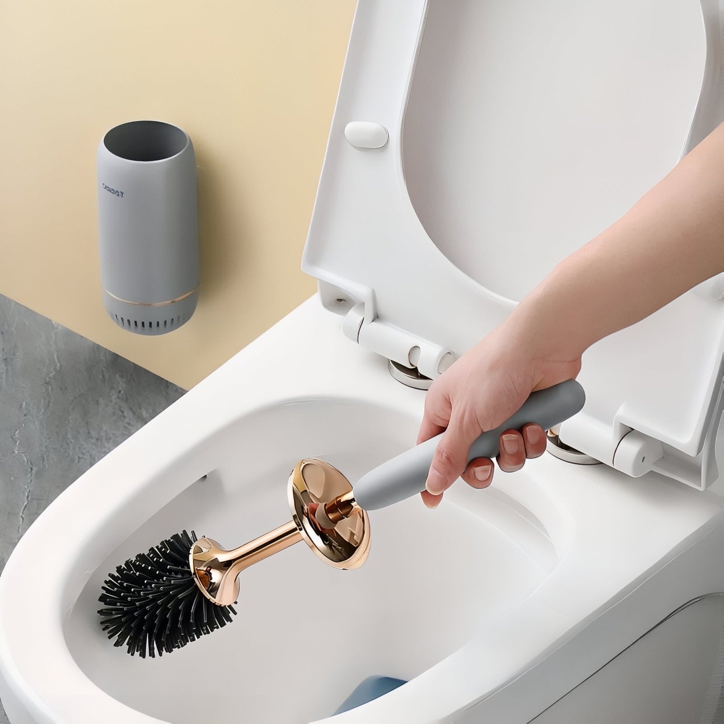 Brosse De Toilette Murale En Silicone Avec Finition Dorée